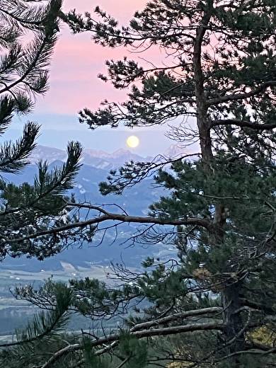 Lever de lune depuis le col de Pennes