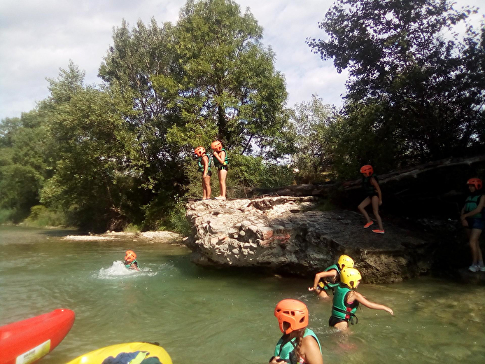 Pause baignade en canoë