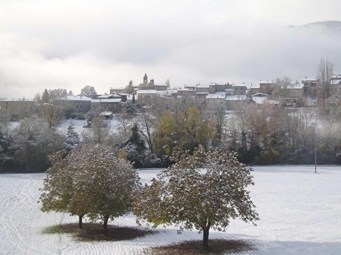 Le village en hiver vu des gîtes