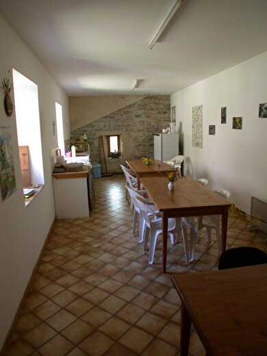 Gîtes d'étape et de séjour de l'Abbaye de Valcroissant