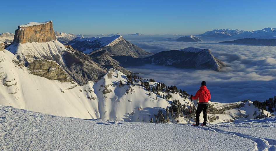 Snowshoeing day trip to the Vercors High Plateaux with the Vercors Drôme Mountain Office