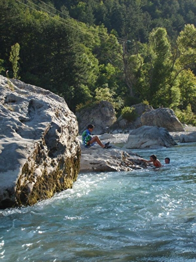 baignade dans la drome, à 10 mn en voiture