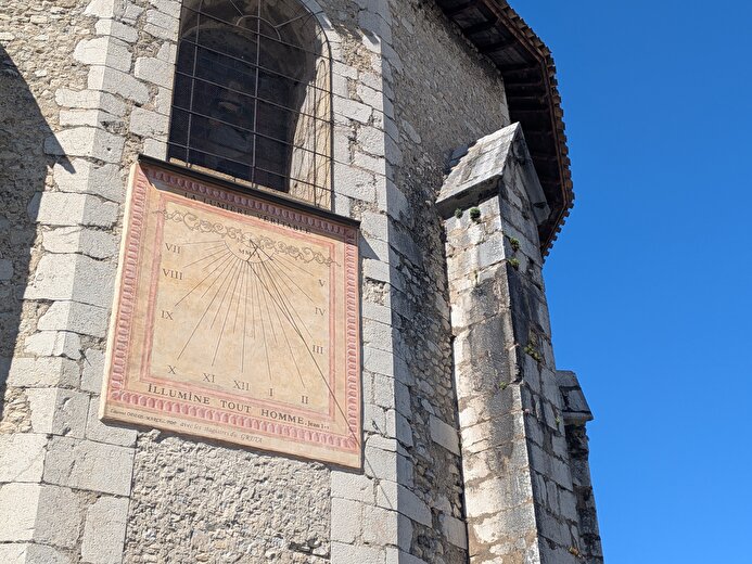 Cadran solaire - Cathédrale Die