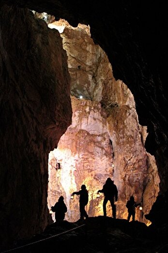 Nocturnes aux flambeaux à La Luire