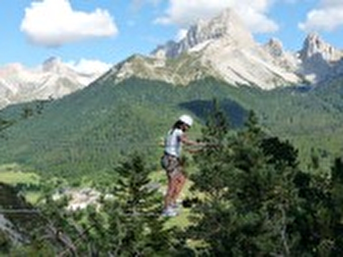 Location matériel via ferrata au camping la Condamine