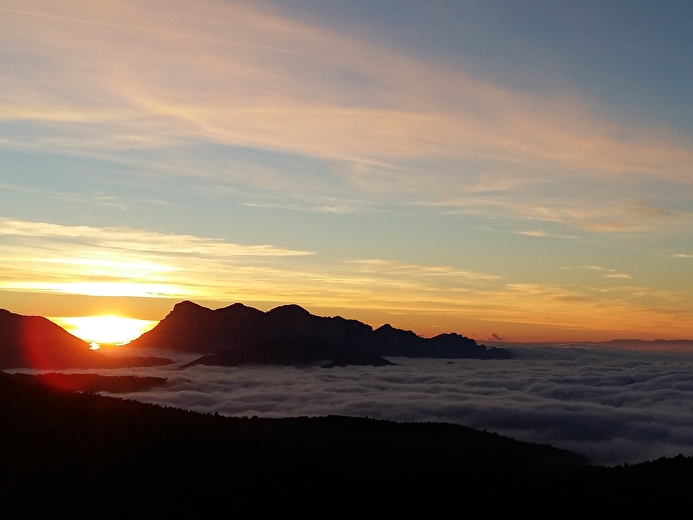 Coucher soleil sur le Diois