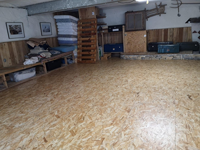 Dortoir -salle de réunion ou de pratique