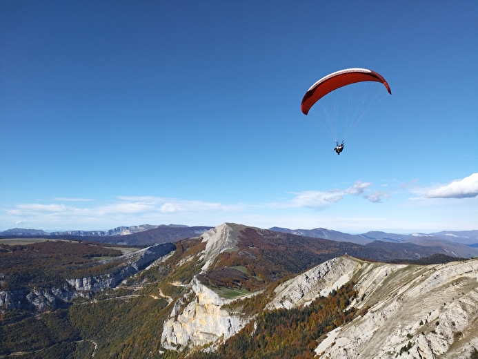 Paragliding with Air Element