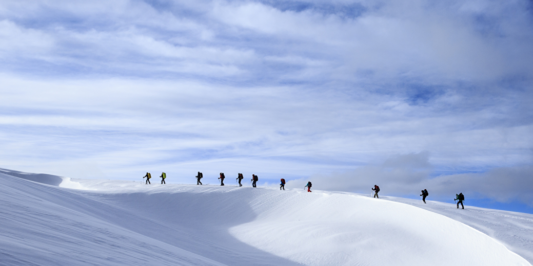 Randonnée Bivouac Hivernal en Tente Trappeur, Ski de Randonnée ou Raquette avec Pascal Giroutru