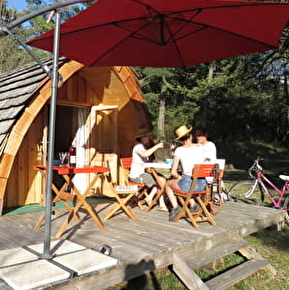 Cabanes Tatous du camping la Condamine